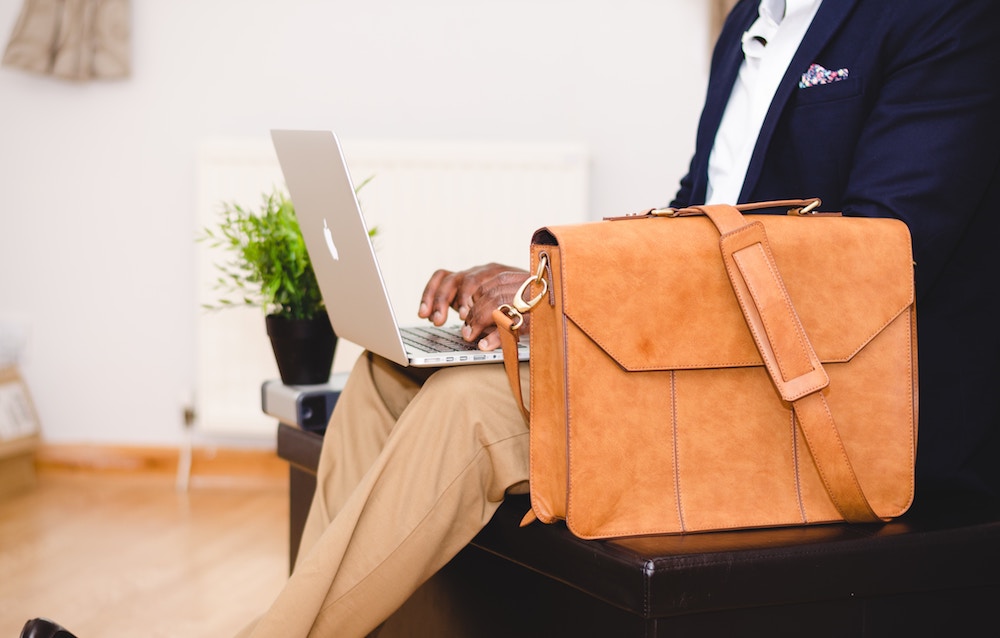 Image fiches-pratiques/droit-du-travail/accomplir-formalites-embauche-salarie/