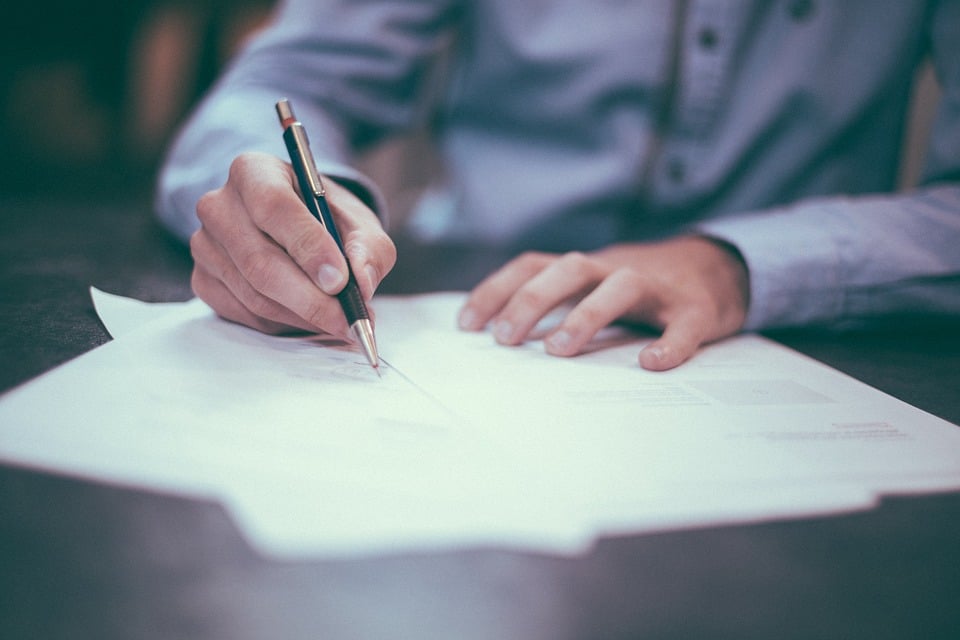 Le contrat commercial : tout savoir